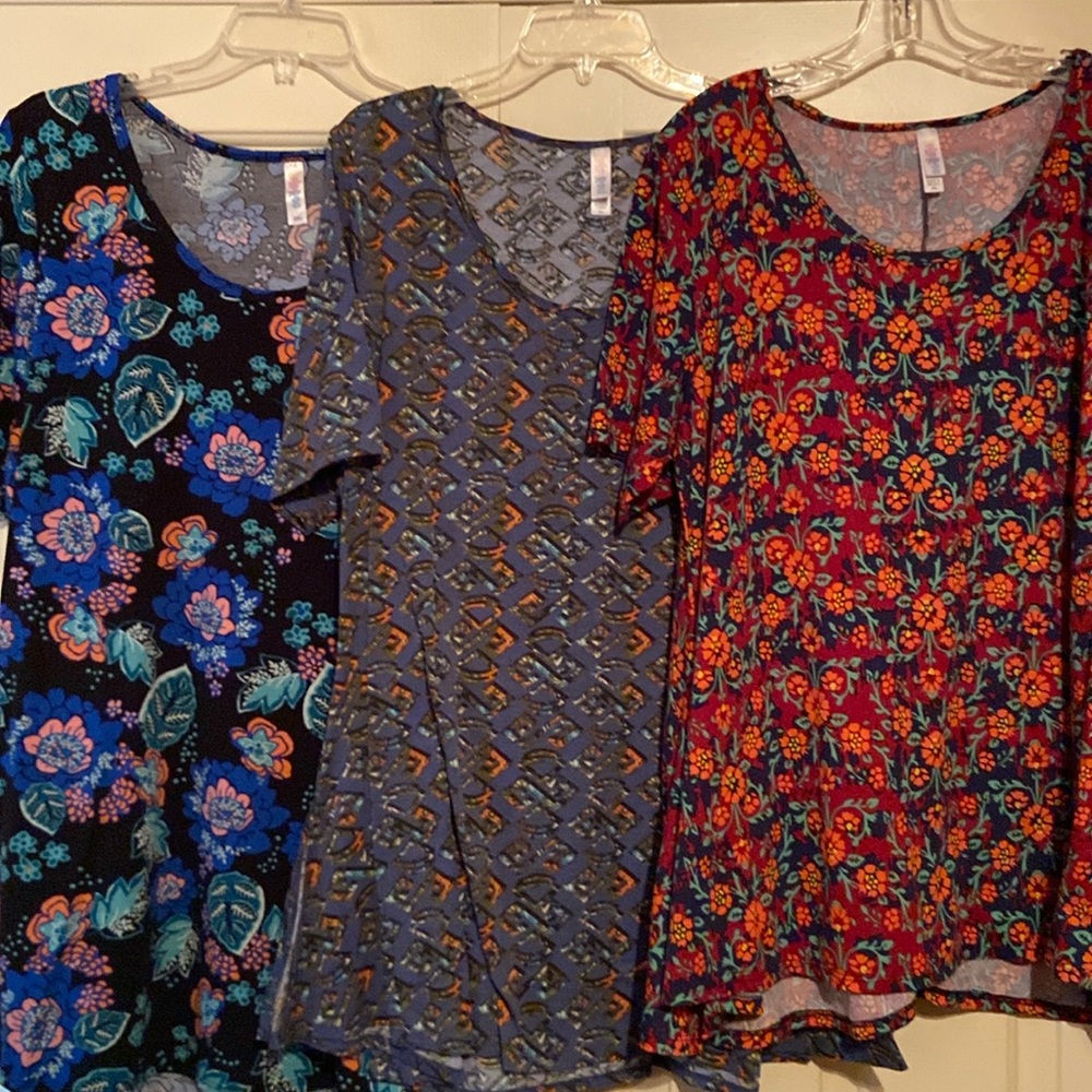 Set of three Lularoe Perfect T’s size 3X. Used in good condition.